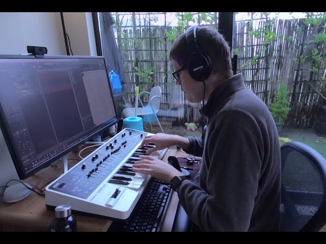Boy (Charlie Puth Cover) - by Geoff Peters (vocals and synth) - geoffmobile 2021 - VR 180