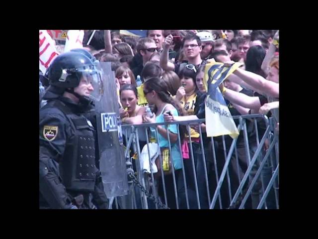 Študentske demonstracije 19/05 2del ( HQ Video)
