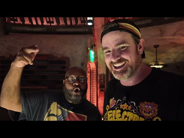 Oga's Cantina in Galaxy’s Edge Hollywood Studios to Sip and Laugh