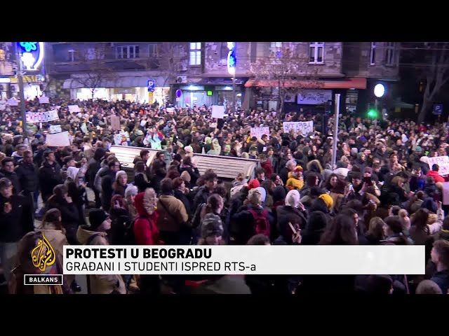 Najmasovniji studentski protesti dosad u Beogradu: Zaglušujuća buka pred zgradom RTS-a