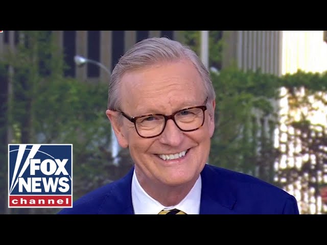 Steve Doocy makes announcement on 'Fox & Friends'