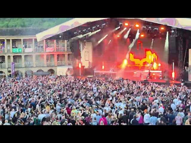 Pendulum Blood Sugar/Voodoo People - Halifax (That crowd reaction though!!)