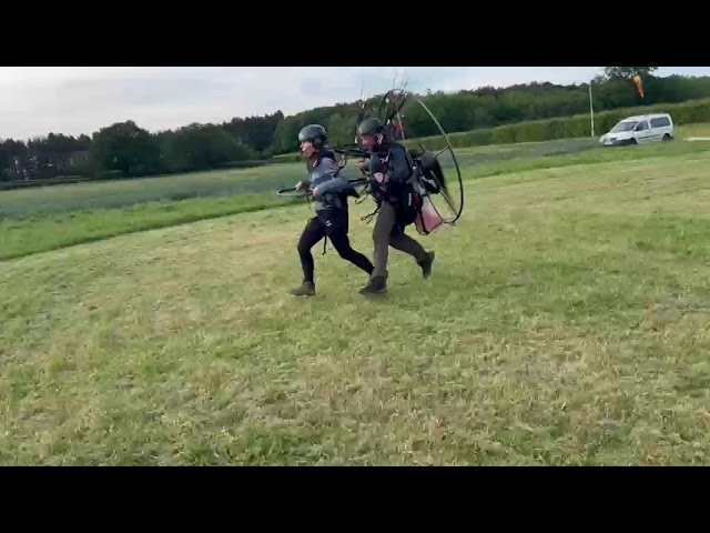 Paramotor tandem take off with the wife
