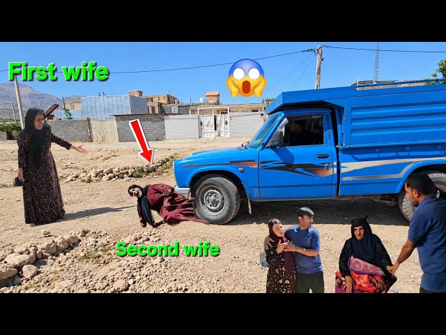 Maryam went to visit her grandmother, but encountered an unexpected event!😱😡
