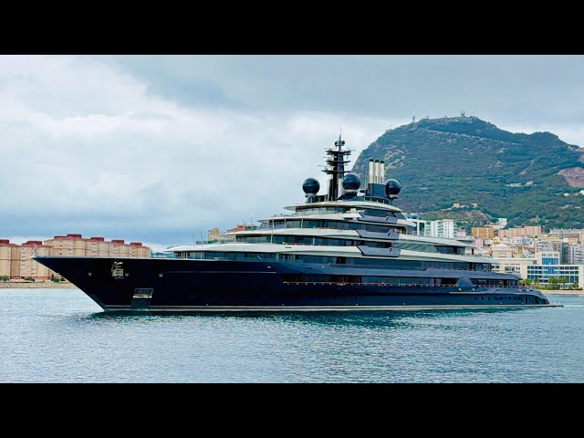 $500M+ MEGA YACHT LEAVES GIBRALTAR! 139M Lürssen LUMINANCE — One of the Largest in the World