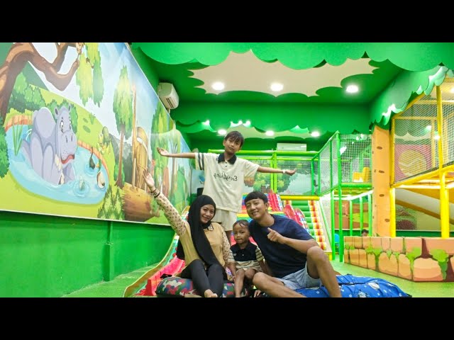 FUN HOUS playground supermarket Sentral Kaliwungu