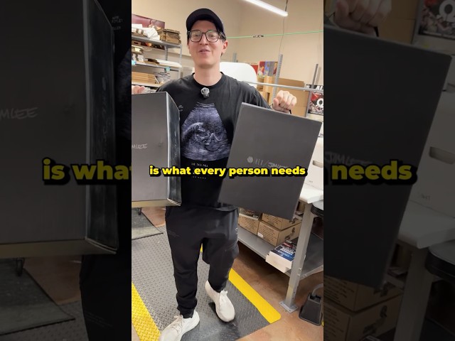 My #1 Comic Con Storage Tip! 📦🔥 Unboxing the Jim Lee Hex Backpack #comicbooks
