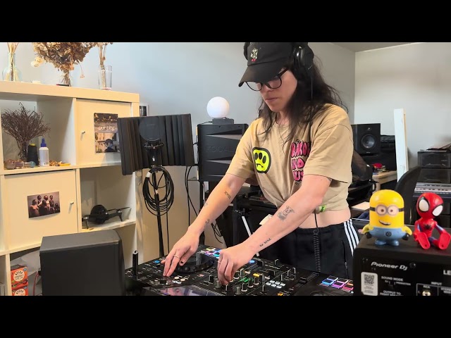 HAPPY SET IF YOU FEEL SAD TODAY (Bouncy\Trance) - DORIS MI