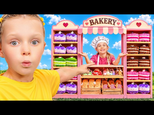 Dasha and Ivan Learn Good Manners at the Toy Food Shops