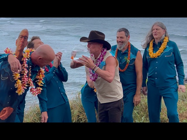 Kenny Chesney feat. Lily Meola - Goldfish (Behind The Scenes)
