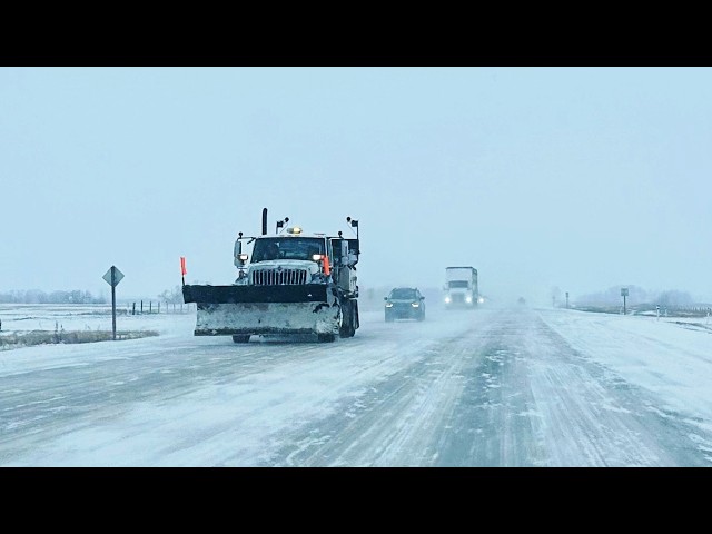 🚨 Alberta Cold Front Hits Hard | 50–100 mm Rain, Powerful Winds & Mountain Snow
