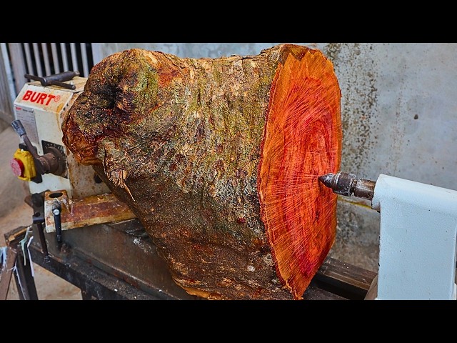 Wood turning // Rough, coarse wood. Priceless beauty.