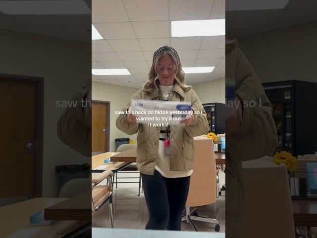 Sharing an unnecessary paper hack !! #teachers #teacherlife #teacher #elementaryteacher #classroom