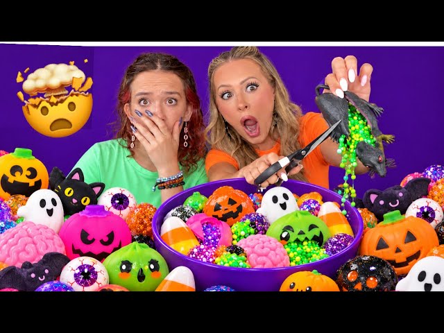CUTTING OPEN VIRAL HALLOWEEN SQUISHIES 😱🕷🧠 #oddlysatisfying #squishy #halloween #trending #viral