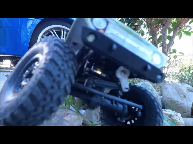 Axial SCX24 Stock Suspension Axle Articulation