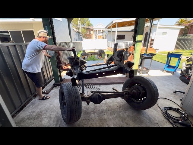 Stripping the rest of the chassis + shed shenanigans 
