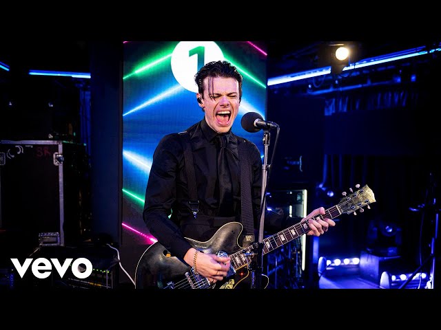 YUNGBLUD - Bitter Sweet Symphony (The Verve cover) in the Live Lounge @yungblud