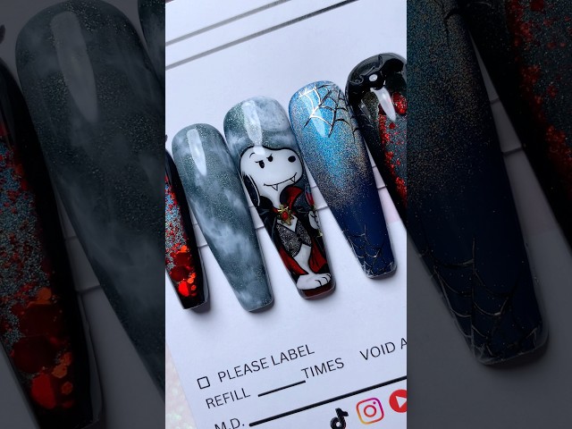🧛🏻‍♂️🩸 SNOOPY’S NIGHT BITE 🩸🧛🏻‍♂️ #nailart #nailgelart #nails #pressonnails #nailtutorial #diy