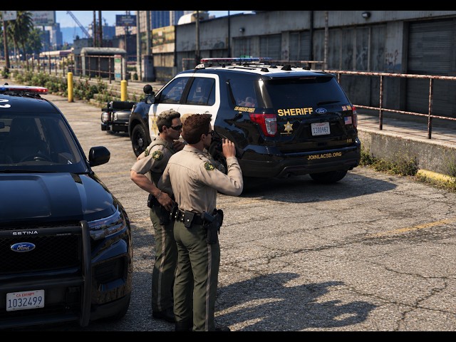 Riverside County Blythe Sheriff officers arrest a fleeing suspect after a chase. southcentralfivepd