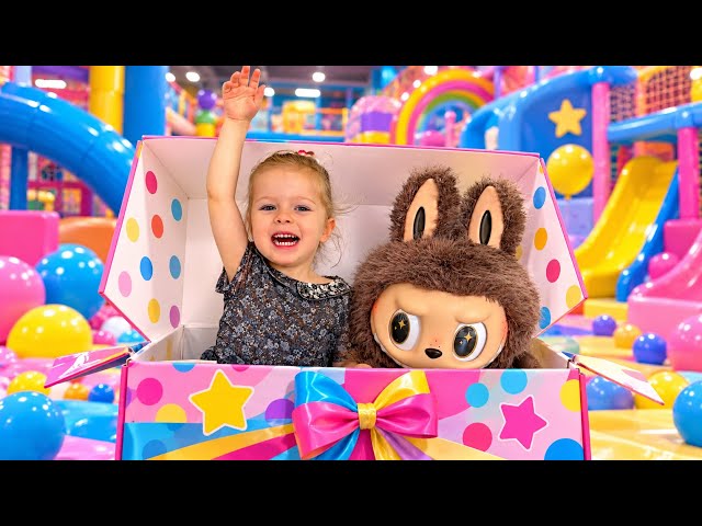 📦 Is This the BIGGEST Labubu Ever? Anna Maria Opens a Giant Box! 😱