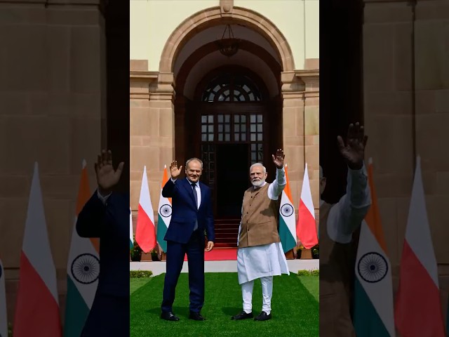 PM Modi meets Donald Tusk, Prime Minister of Poland at Hyderabad House in New Delhi | #shorts