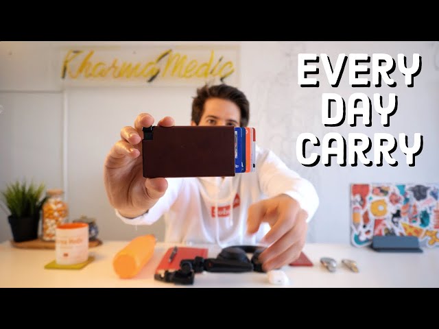 A Medical Student's Every Day Carry (EDC 2020) | KharmaMedic