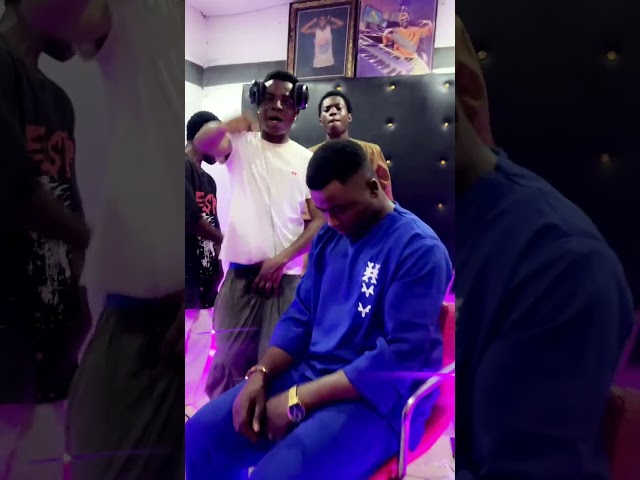 Je!! Use sound guys 🈷️#goviral #viral #music #olamide @Asake @AdekunleGold @fireboydml
