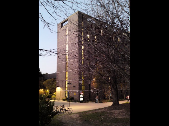 Macquarie University Faculty of Science and Engineering | Wikipedia audio article