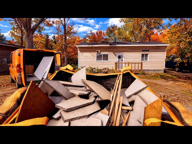 DEMOLISHING Houses! Plain and simple (Demolition Simulator) #1