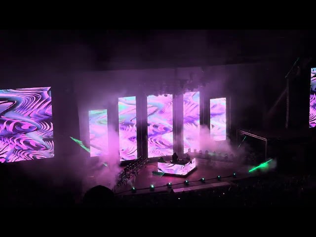 Jade Cicada Red Rocks 10•24•2026.  Visuals by LAIA.
