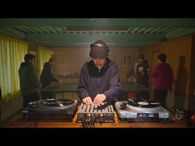 Deep house vinyl mix and table tennis at grandpa’s cottage in Japan - by Luca Vol.6
