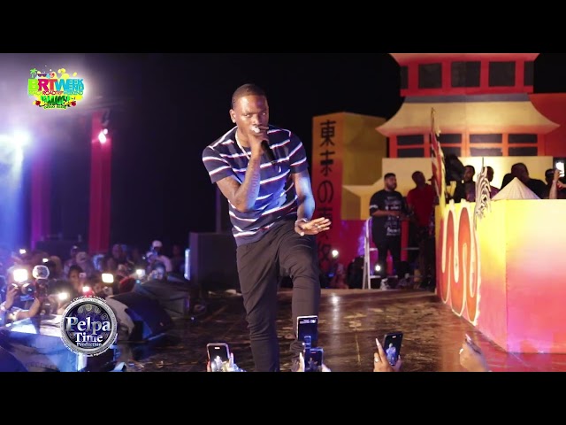 VALIANT Electrifying Live Performance: Classic Stage Set Amidst His Road to Recovery From Car Crash.