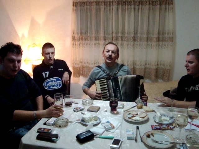 DRAGI KASAP- Dupele se dvajca mladi