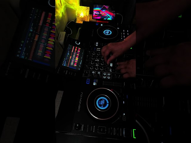 Baby Jay - Techno Mix Vol.25 - Denon DJ SC Live 4 