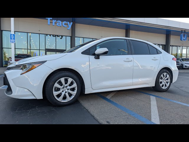 2021 Toyota Corolla LE Super White 237039TN