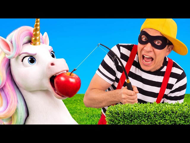 I Like Apple! A-A-A Apple Fun for Little Learners | Song Story by 5 Super Nannies