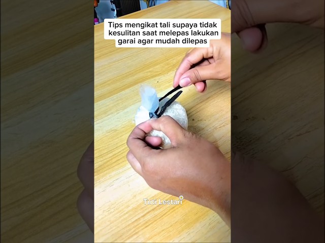 Tips mengikat tali supaya tidak kesulitan melepasnya! #shorts #tipsandtricks #tutorial
