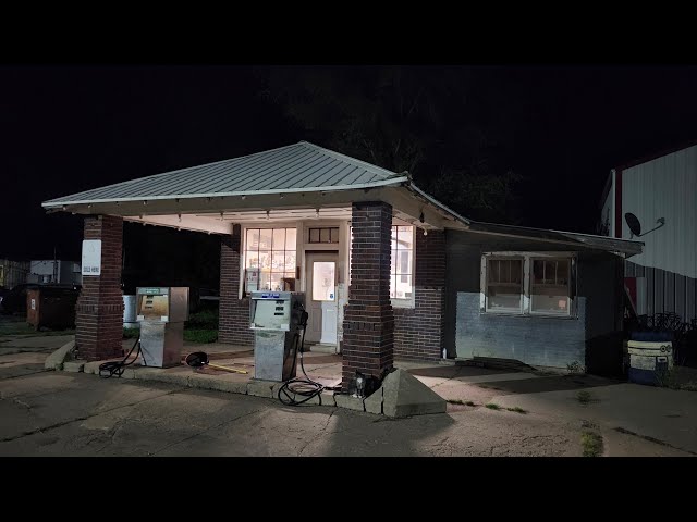 Gas Station ASMR at Night 