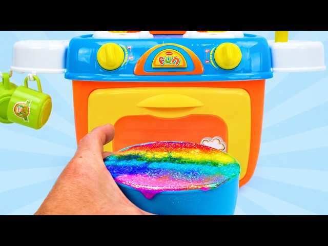 Toy Learning Video for Toddlers - Learn Spanish Colors, Shapes, and Numbers with a Birthday Cake!