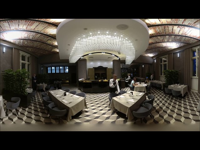 BANK HOTEL LVIV   - Поющие официанты 360 4к