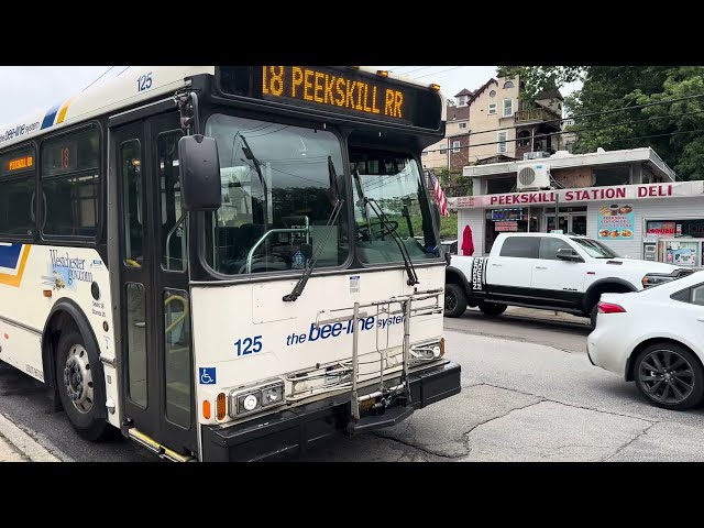 The Bee-Line System: 2004 32ft Orion V #125 On Route 18 @ Peekskill Metro North Railroad Station