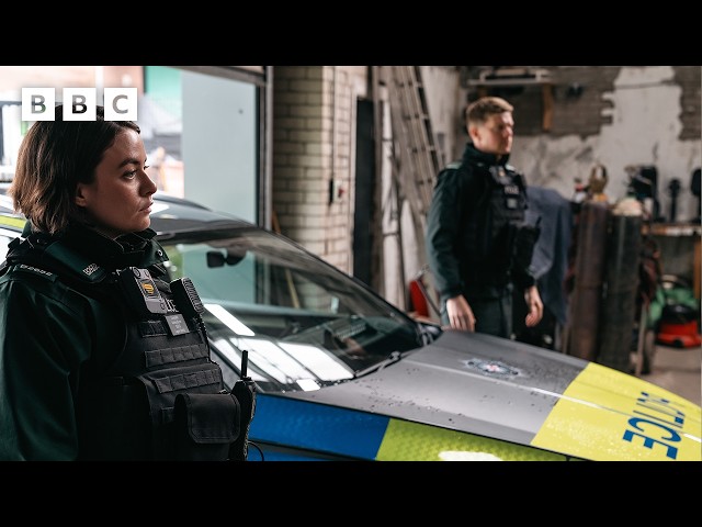 This drugs bust near-miss is SO tense 😬 | Blue Lights – BBC