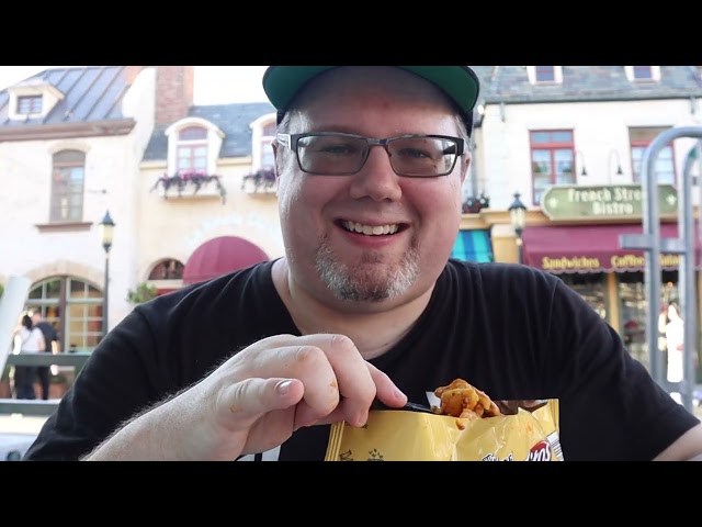 Lunch Break at Universal Studios Hollywood- The Walking Taco and Slurp Juice