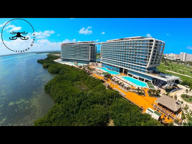 Hyatt Vivid Grand Island 360