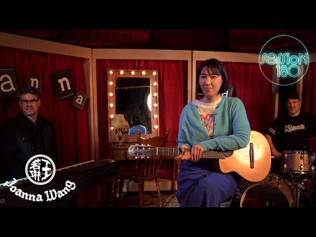 Joanna Wang 王若琳｜ She Had A Habit of Meeting All of the Artists Backstage (8K VR180)｜Session 180